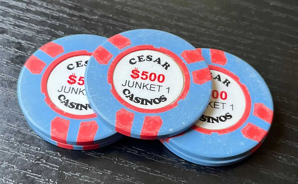 Memorabilia Casino București – Jetoane originale Cesar Casinos $500 Ediție Junket VIP