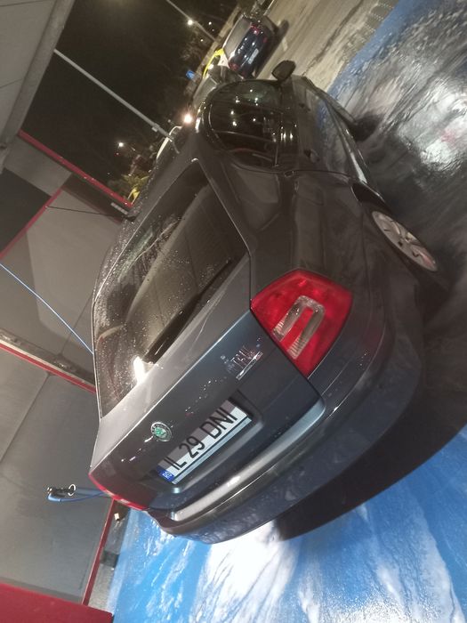 Skoda octavia anul 2008 motor 1.6 benzina cel mai bun motor mpi