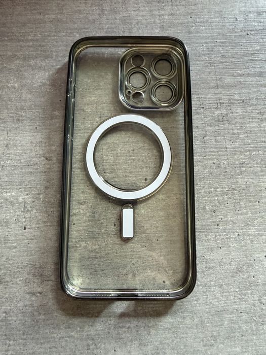 Vând husǎ silicon magsafe Iphone 15 Pro Max