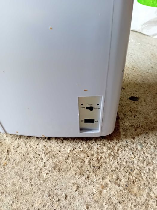 Frigider electric peMini frigider 6 litri 12 / 220 V  încălzire/răcire