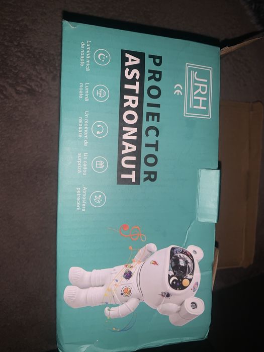 Proiector astronaut cu boxa bluetoth
