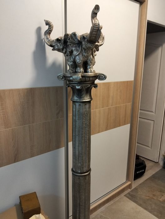 Piedestal veioză