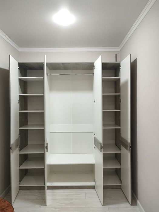 Продам шкаф для спальни