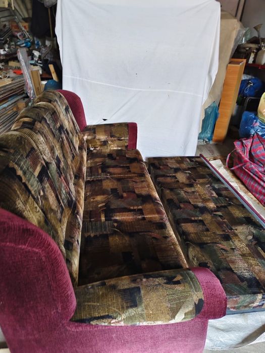 Продам диван в хорошем состоянии