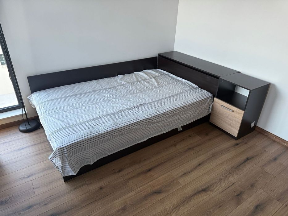 Легло с матрак и ракла