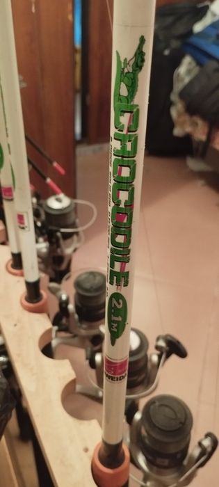 Продавам въдици за сладководен риболов