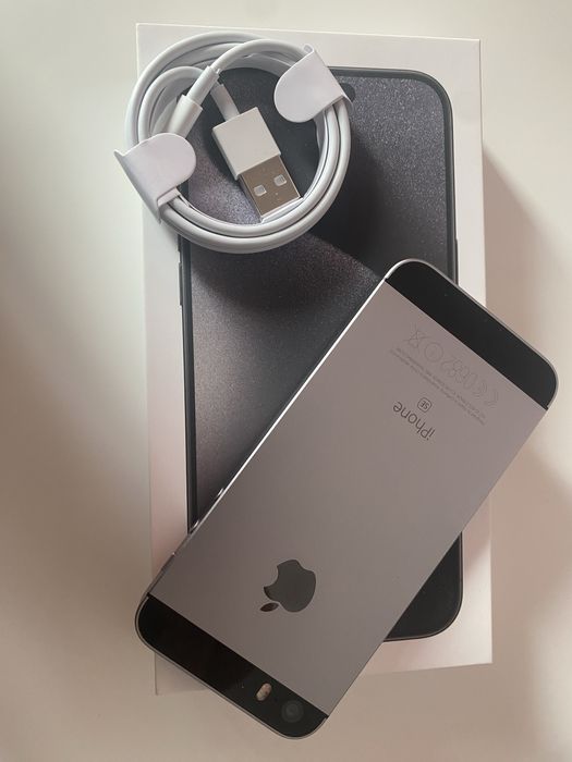 iPhone SE, gri, aspect 9/10, baterie 87%