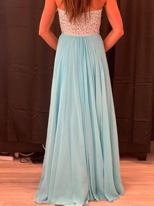 Елегантна дъга рокля за бал