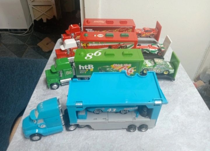 Camioane Cars, Mattel
