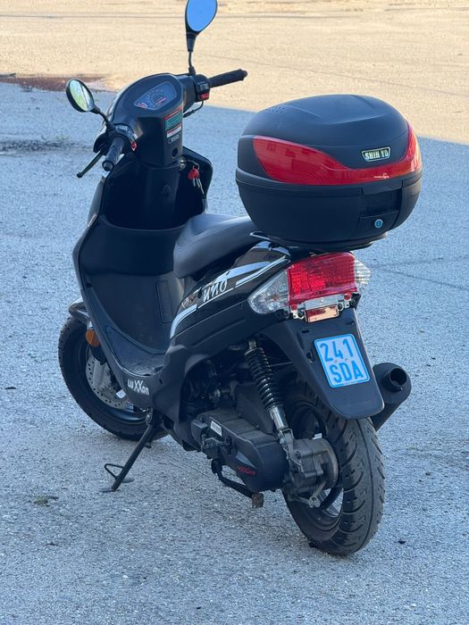 Motoscuter luxxon 49cc - 870 km reali - import Germania