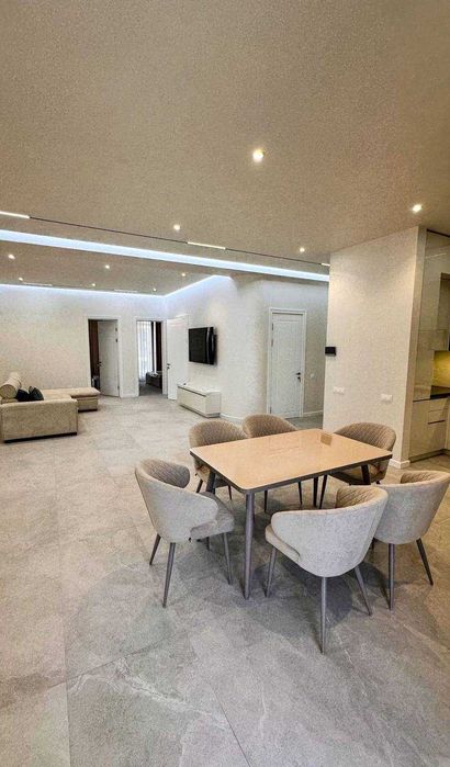 Успейте! Срочно сдаётся 2-ком квартира Алмазар сити центр города