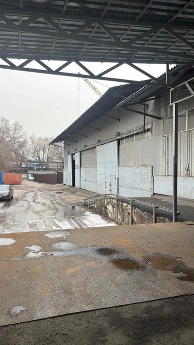 Склады · 2110 м²