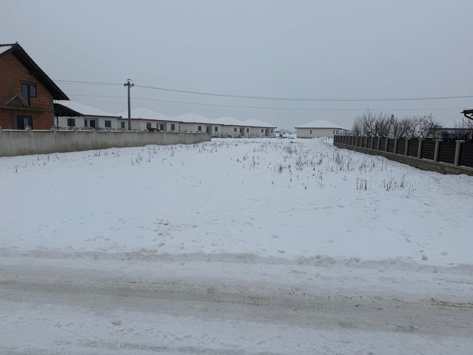 Teren intravilan 37.500 parcela