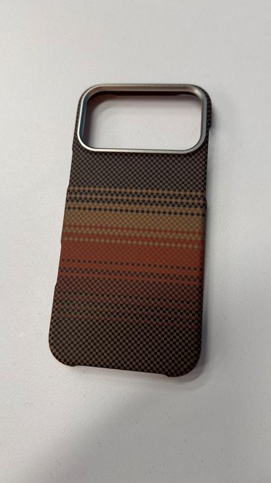Чехол на iPhone 17 Pro Max (MagSafe)