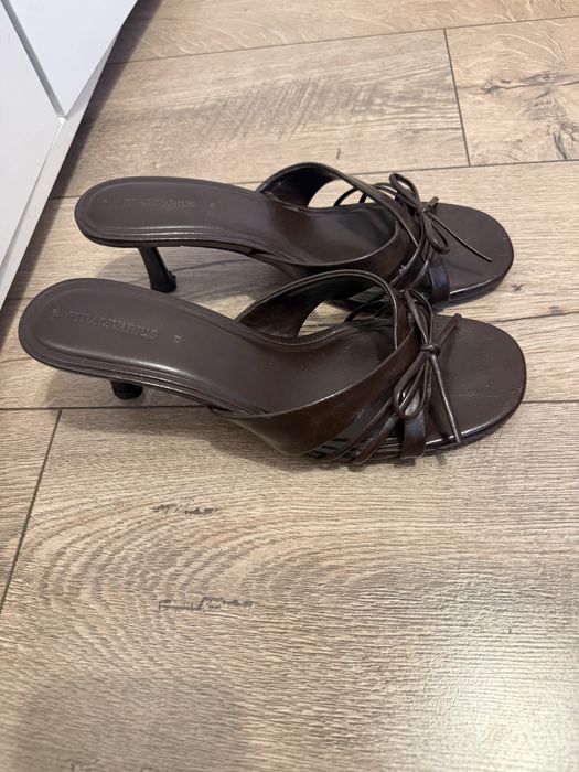 Kitten heals Stradivarius токчета