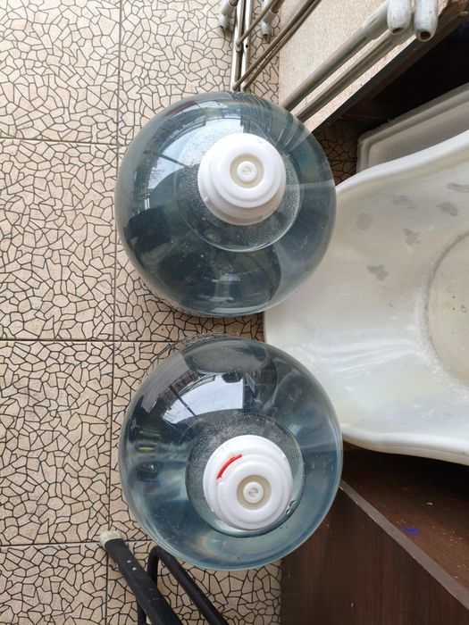 Продаётся баклажки  30 литровые