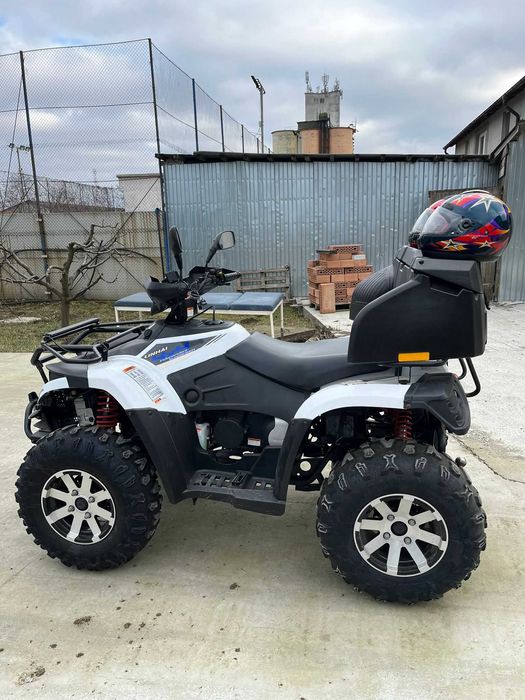ATV -Motociclu-întreținut impecabil