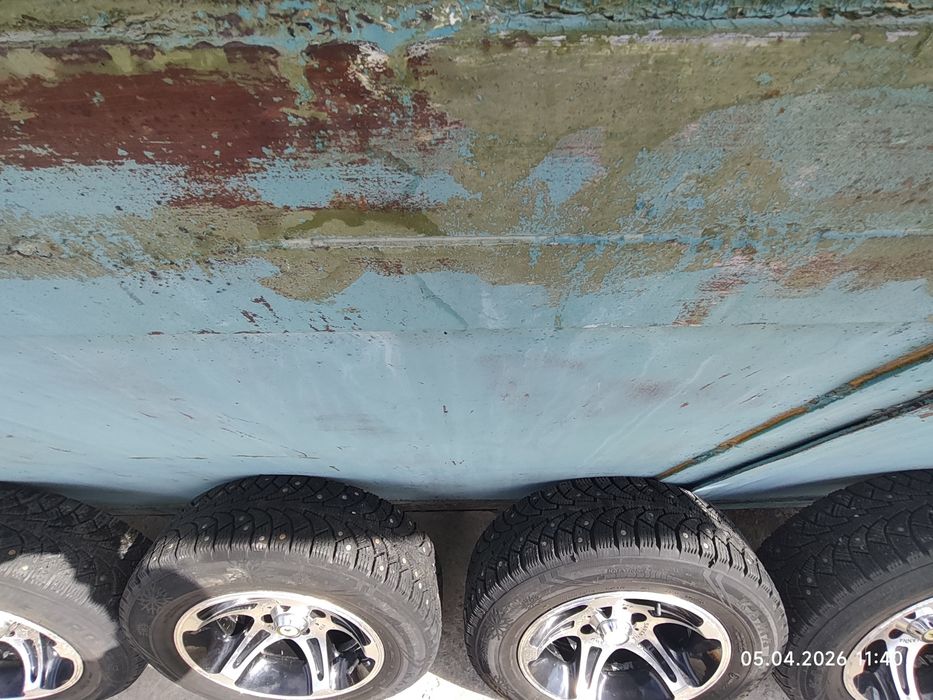 Продам диски Арбузы вместе с зимней резиной.