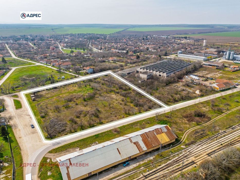 Парцел в Плевен, област-гр.Пордим площ 8680 цена 100000