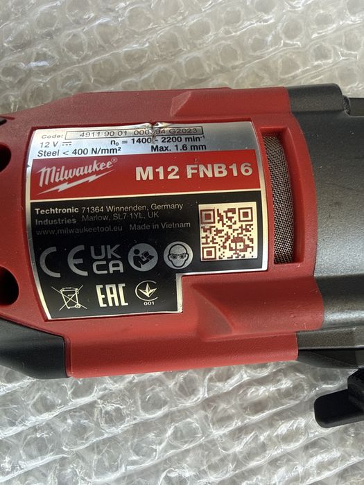 Vind masina taiat tabla Milwauke M12FNB16 nou cu acum 6ah
