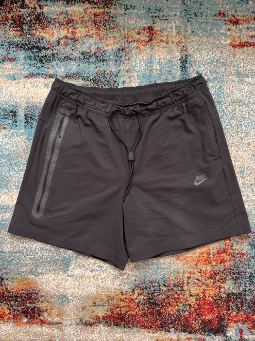Nike tech fleece L