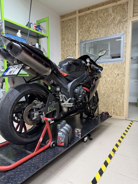 De vanzare Yamaha R1 2007 cu traction control