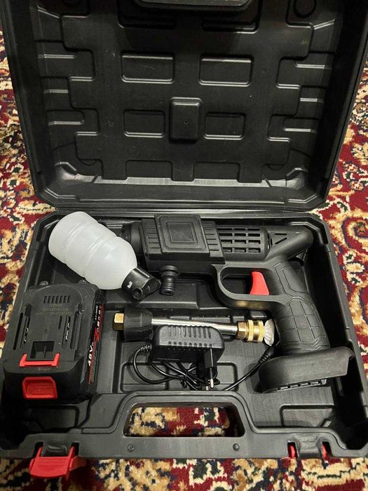 Беспроводнай карчер для мойки Автомобиля /karcher аккумляаторный