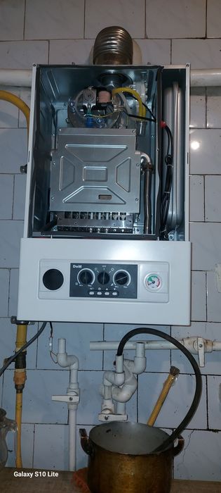 Продаю газовый котёл