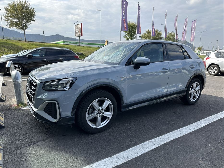 Audi Q2 S line..