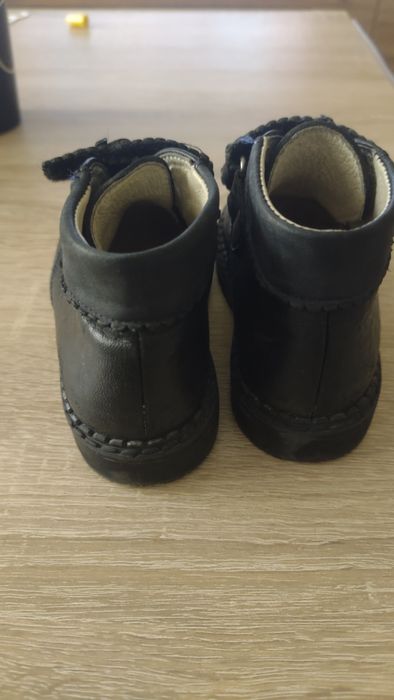 Боти естествена кожа 14см. 23 номер