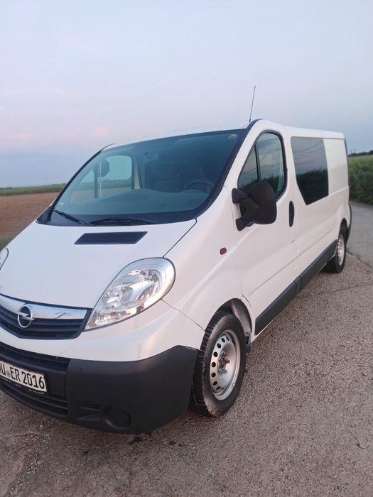 Opel vivaro 2.0, 2014