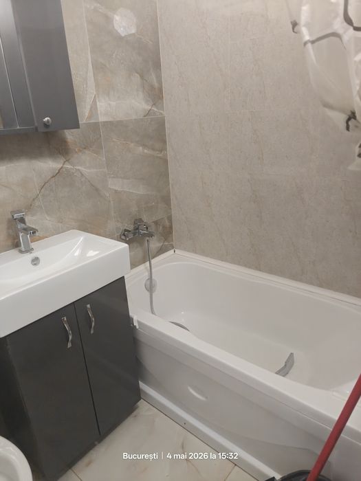 Închiriez garsonieră sector 4 langa fan curier