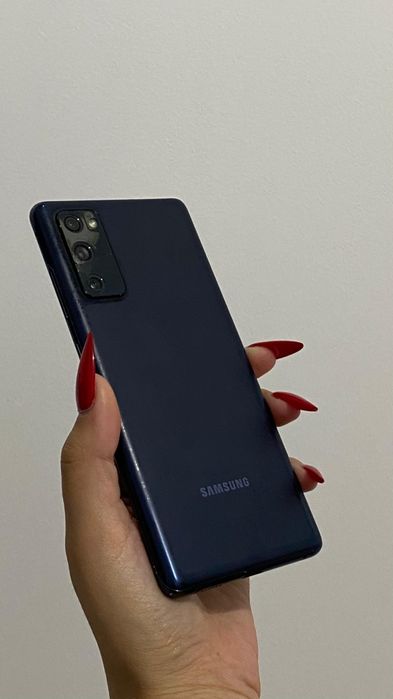 Samsung galaxy s20 FE | 128/6 Gb | Snapdragon