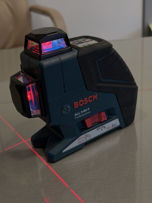 Продавам лазерен нивелир Bosch GLL 3-80P