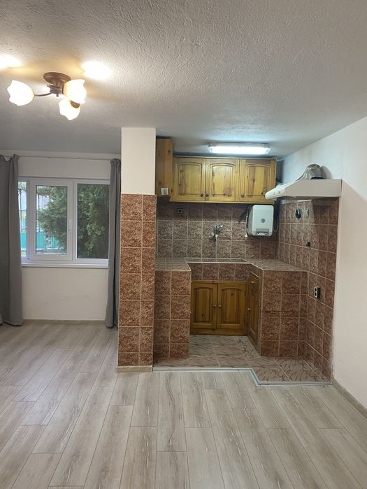 Продавам етажи от кооперация