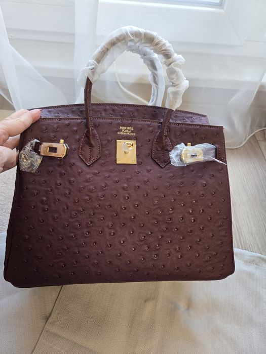 Налична Hermes в бордо