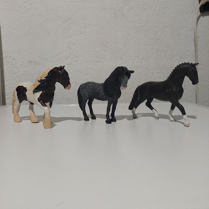 Фигурки на коне Schleich