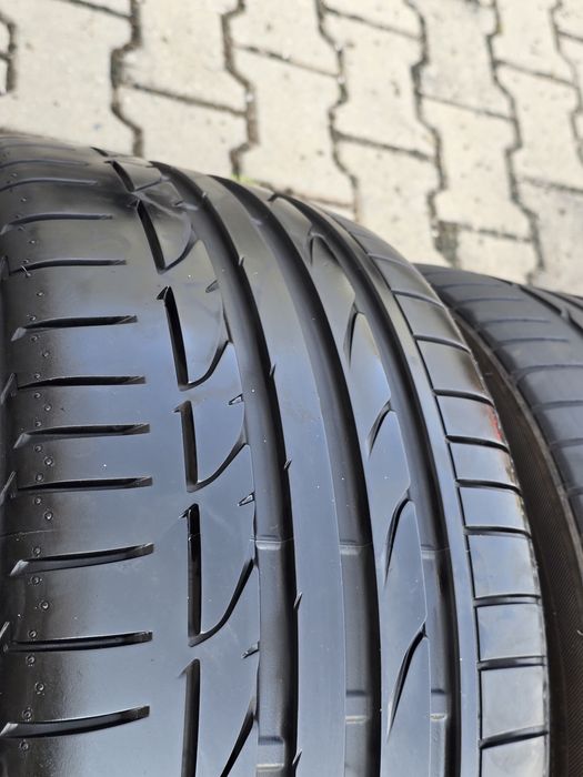 245 35 18 Bridgestone