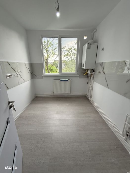 Apartament 2 camere, renovat recent, Tiglina 1