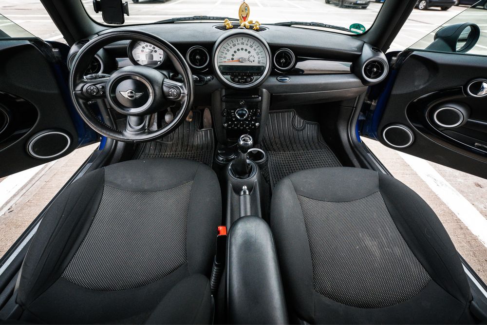 Mini Cooper R56 - 2011