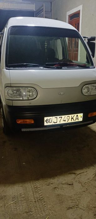 Damas holati yaxshi Narxi kelishiladi yana