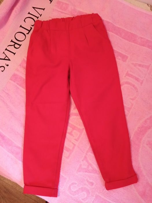 Продаю брюки на девочку шерстяные