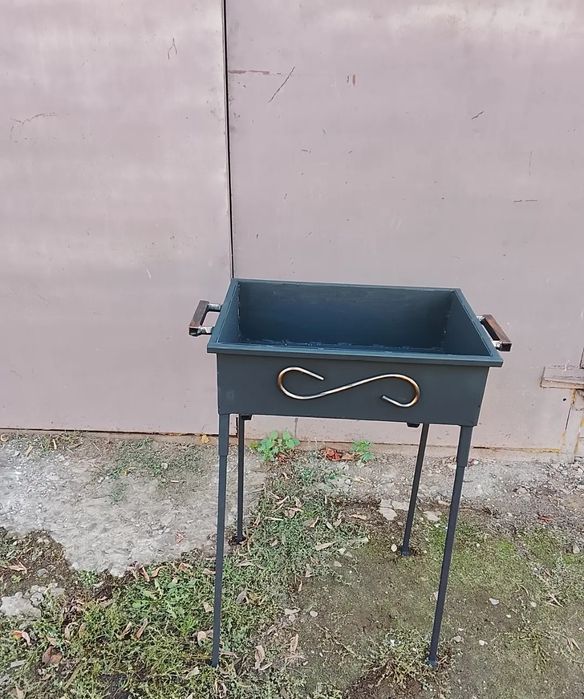 Продам мангал для пикника на природе