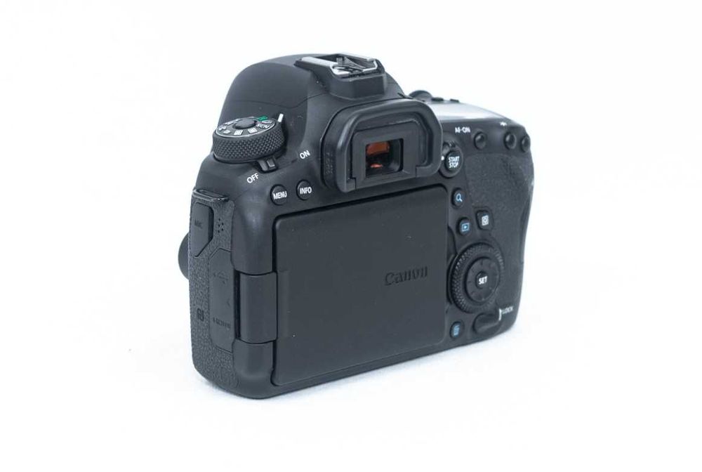 Canon EOS 6D Mark II - BODY - 43.000 de cadre - Aparat foto DSLR