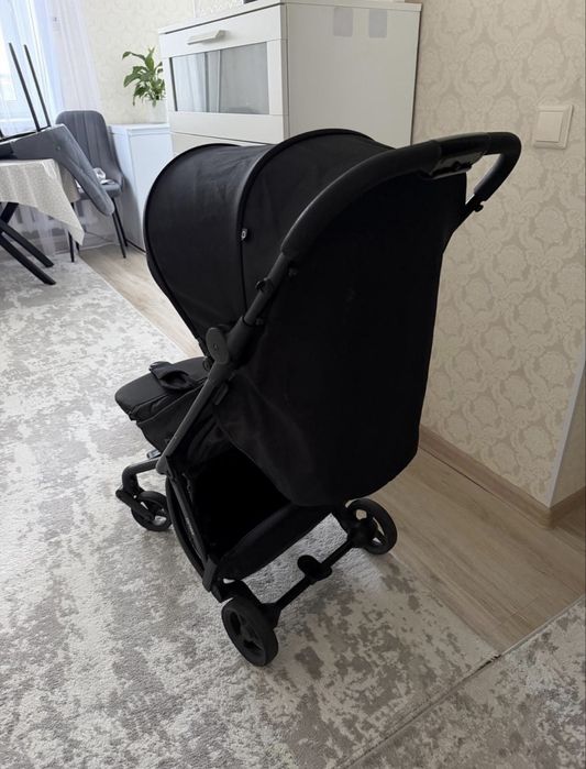 Продам коляску Anex air z, трансформируется в люльку