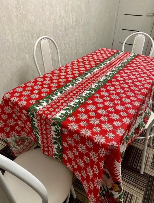 Новогодняя скатерть 150×220