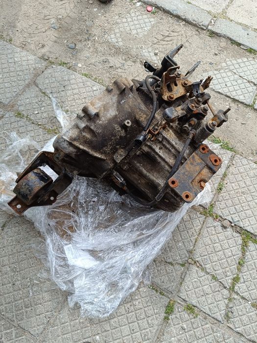 Скоростна кутия Хюндай Туксон 2.0 CRDI 113кс