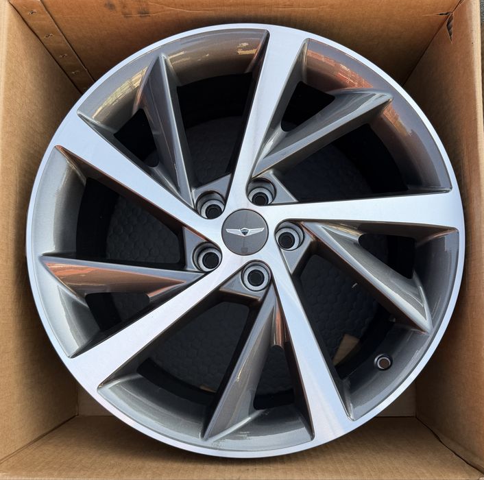Оригинальные диски на GENESIS KIA HYUNDAI