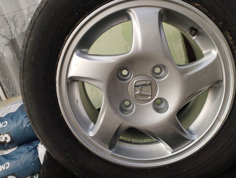 Джанти за Хонда с гуми