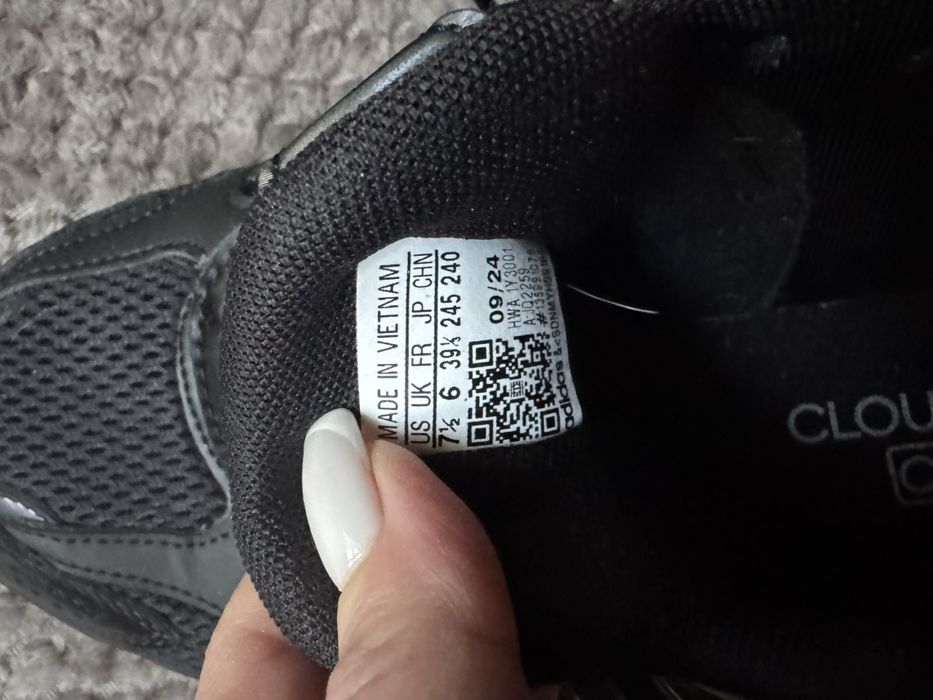 Маратонки Adidas 39